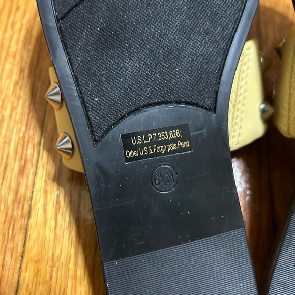 Marc Fisher Yellow Bolive Slippers size 6.5 Edgy, Grunge, Metal, Rebel - Picture 3 of 10